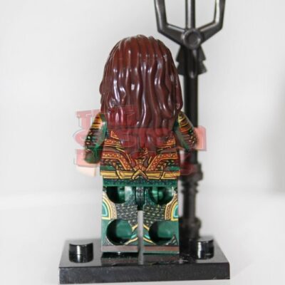 1699 - Aquaman collectibles